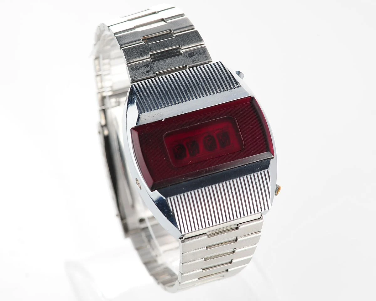 First Red LED Digital Vintage USSR Wrist Watch Electronika E-1 Pulsar!
