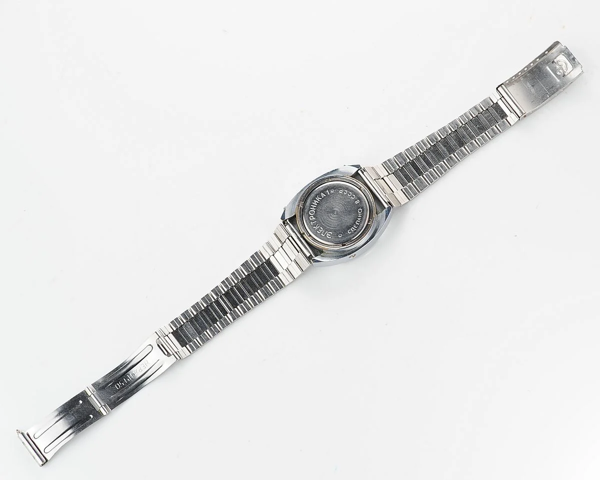 First Red LED Digital Vintage USSR Wrist Watch Electronika E-1 Pulsar!