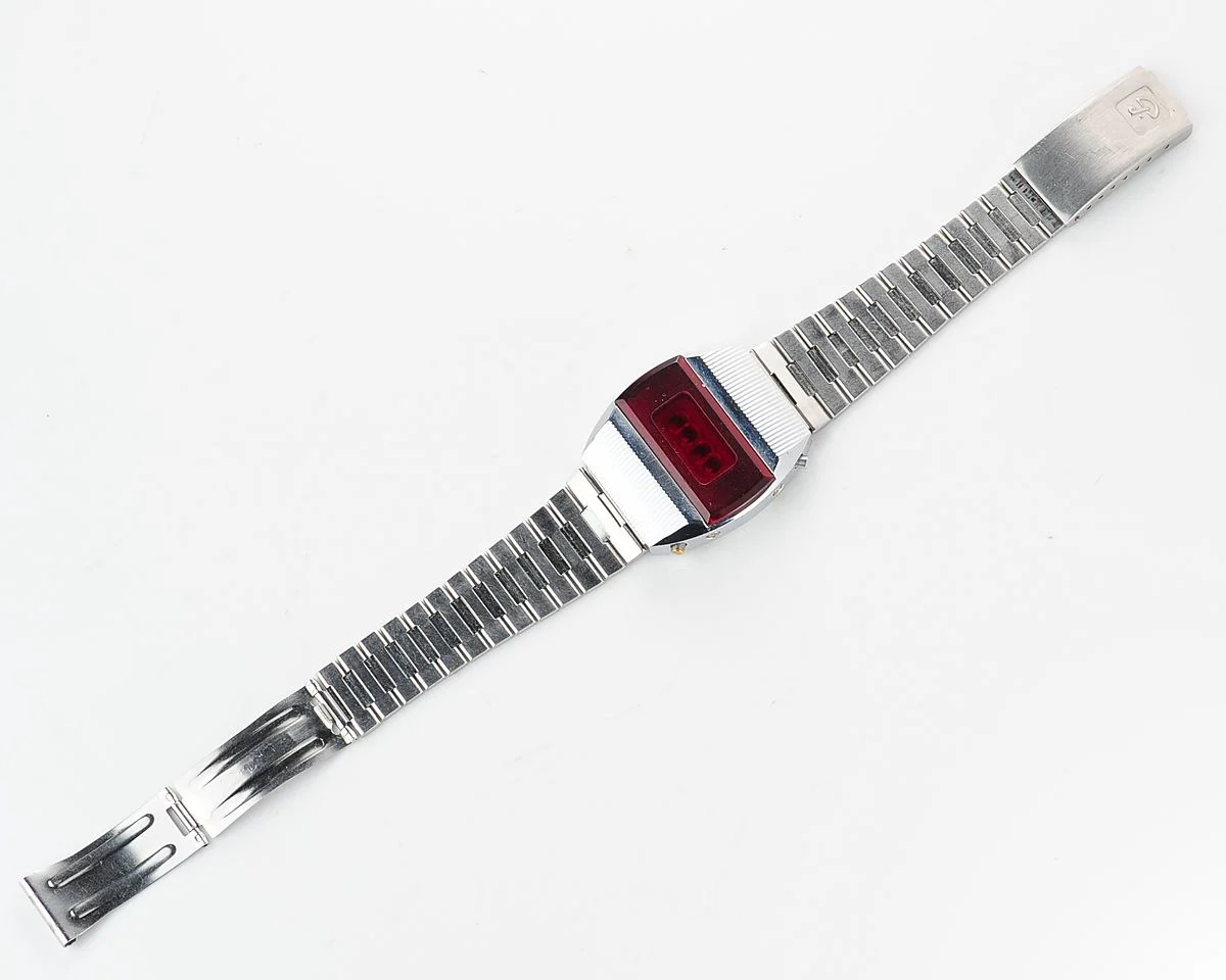 First Red LED Digital Vintage USSR Wrist Watch Electronika E-1 Pulsar!