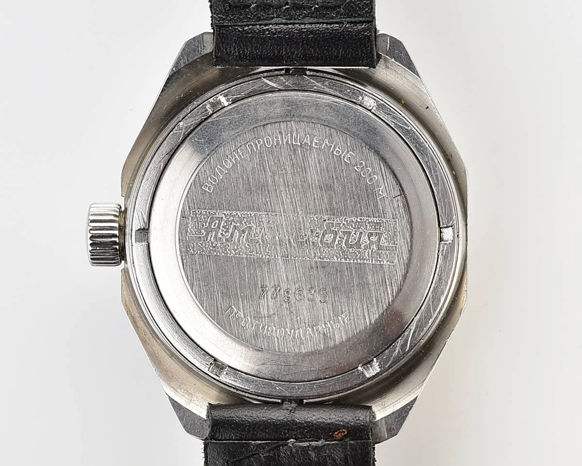 Vostok Amphibia mechanical watch – Radio Room!
