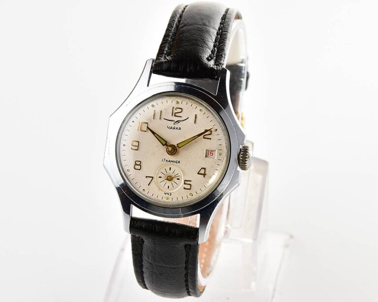 Excellent soviet vintage Chaika (Vostok) mechanical watch