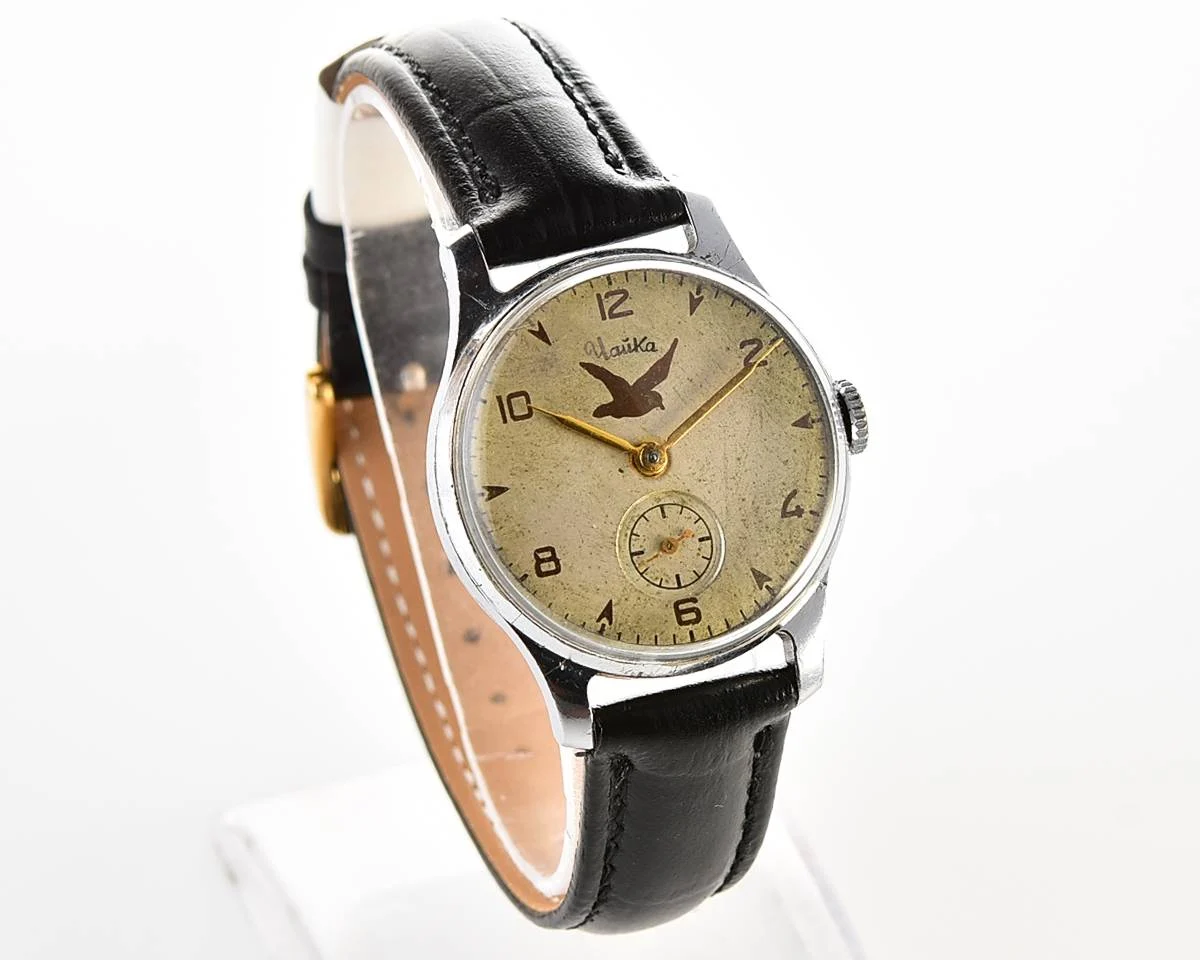 Rare version! Vintage Soviet mechanical Pobeda wrist watch with seagull on the dial, 1MChZ, 1st quarter 1954