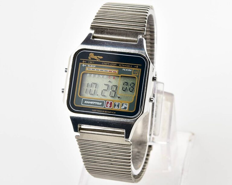 Digital vintage wristwatch Electronika Pegasus (Electronika-5)