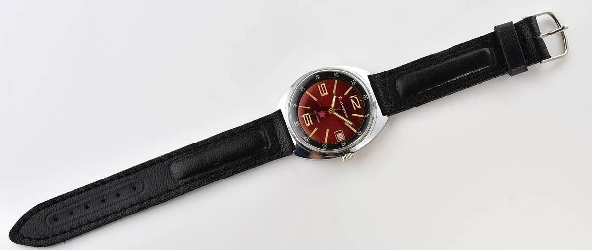 Soviet Vostok Komandirskie mechanical watch - Zakaz MO CCCP!