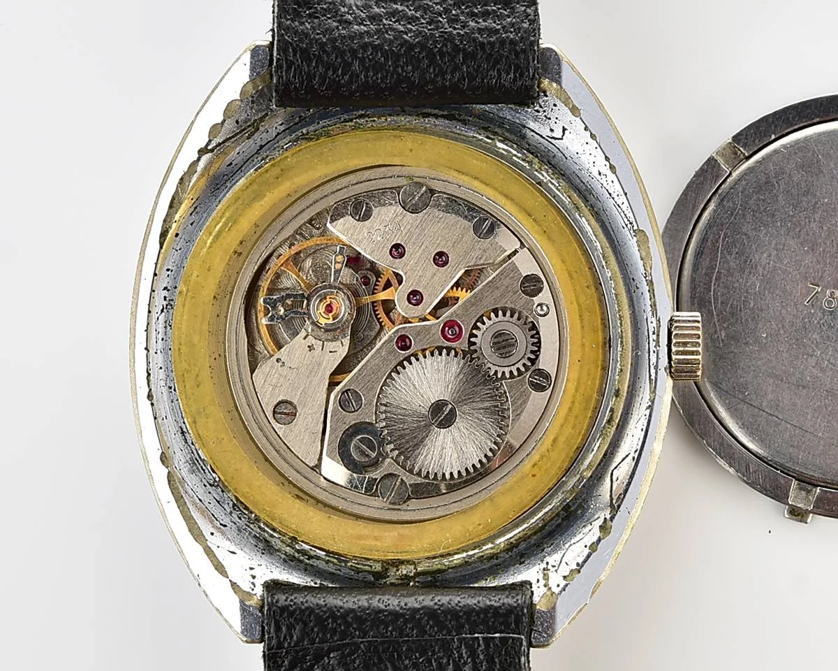 Soviet Vostok Komandirskie mechanical watch - Zakaz MO CCCP!