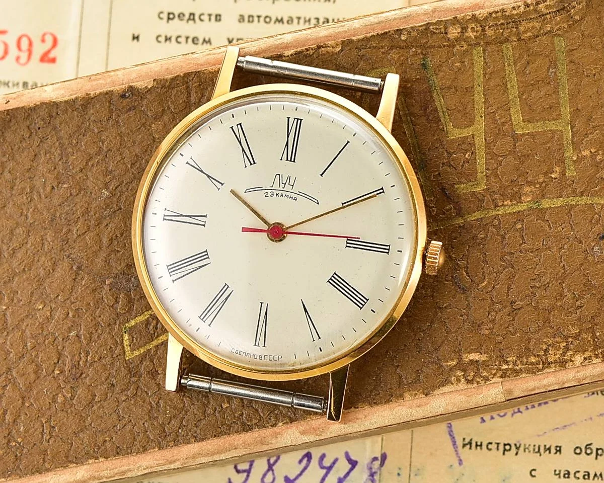 Excellent Luch Soviet gold-plated vintage watch - complete with box and passport!