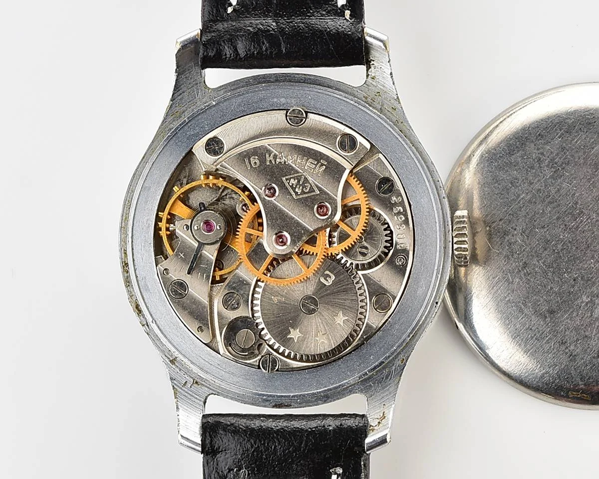 Vintage Soviet mechanical Pobeda with central seconds hand