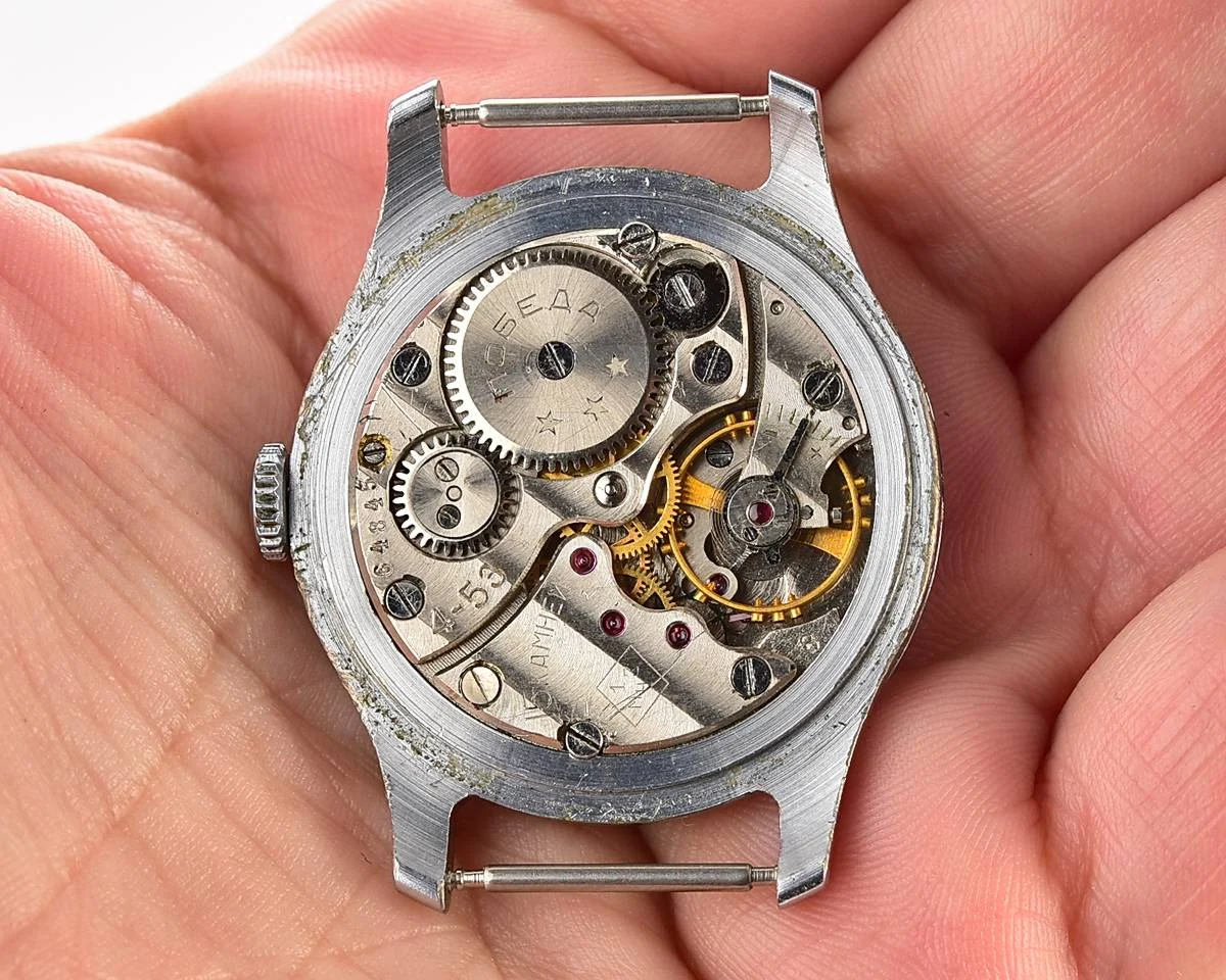 Vintage Soviet mechanical Pobeda wrist watch, 1MChZ, 4th quarter of 1953