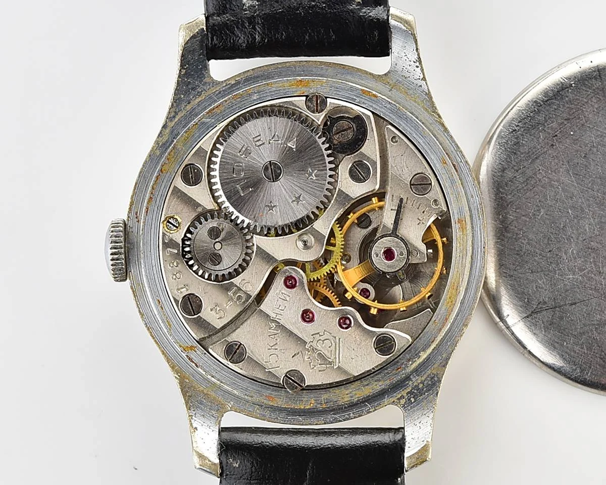 Vintage Soviet mechanical Pobeda watch, 2MChZ from 3rd quarter 1956!
