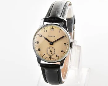 Vintage Soviet mechanical Pobeda watch, 2MChZ from 3rd quarter 1956!