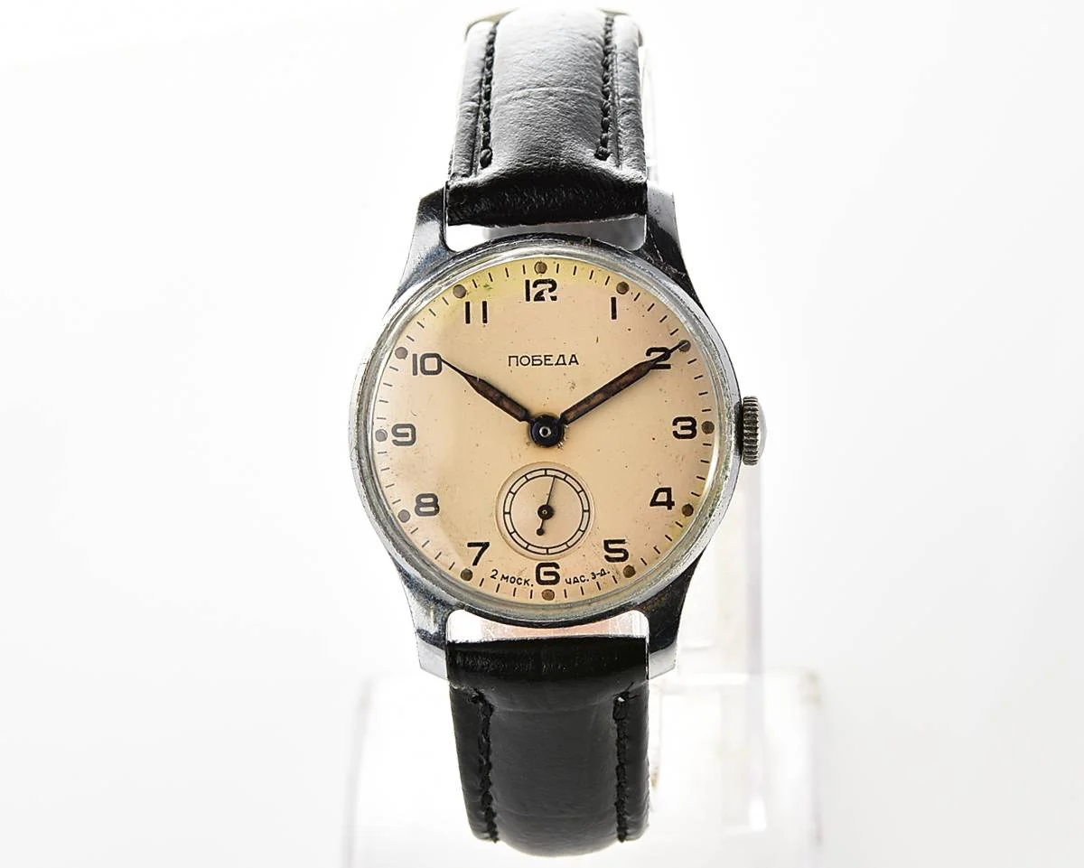Vintage Soviet mechanical Pobeda watch, 2MChZ from 3rd quarter 1956!