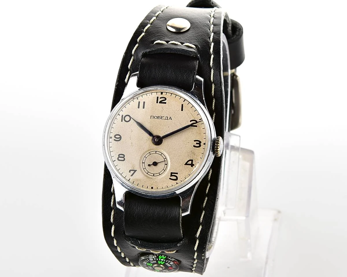 Excellent Soviet Pobeda 1MChZ from 1953 + exquisite Sturmanskie compass strap!