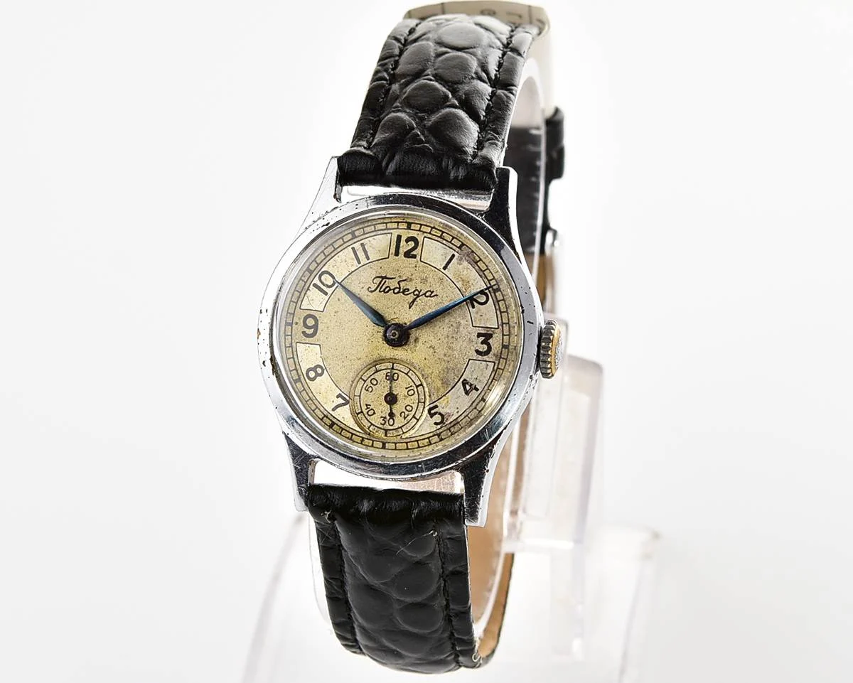 Vintage Soviet mechanical watch Pobeda, 4th quarter of 1952!
