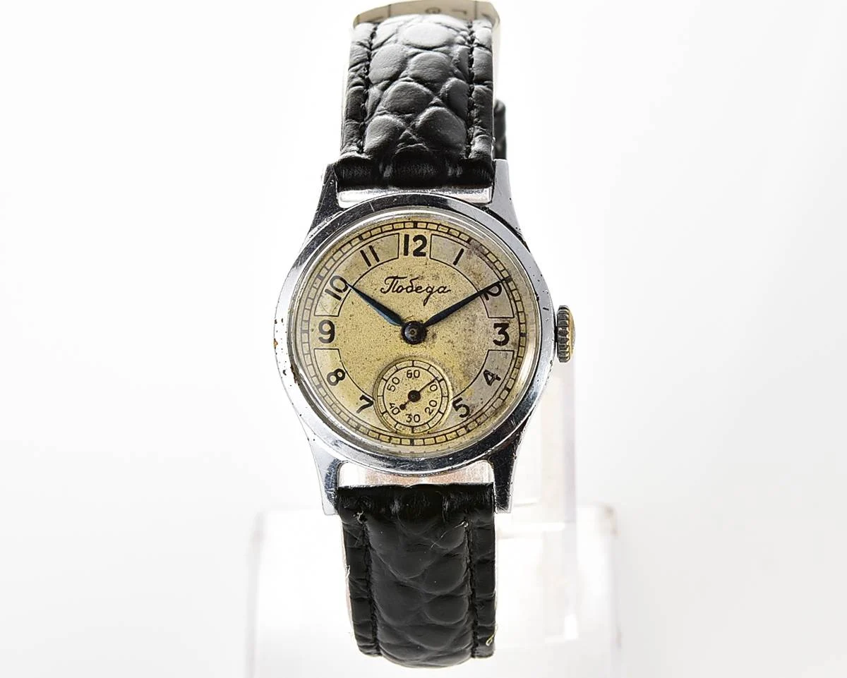 Vintage Soviet mechanical watch Pobeda, 4th quarter of 1952!