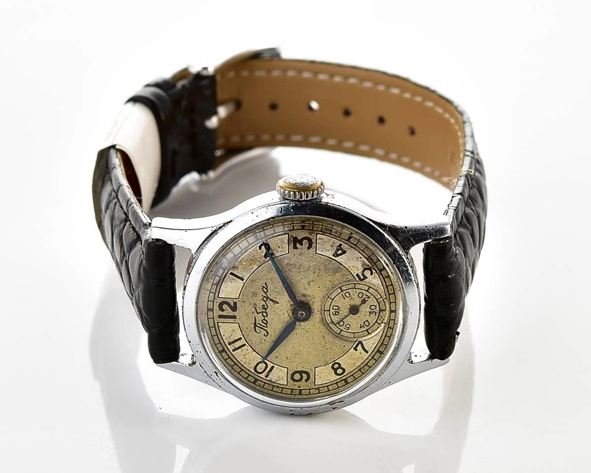 Vintage Soviet mechanical watch Pobeda, 4th quarter of 1952!