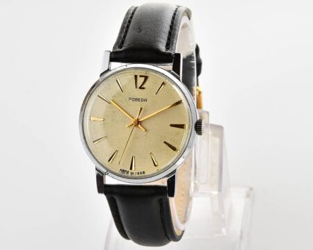 Vintage soviet mechanical POBEDA watch with central seconds hand