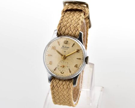 Vintage soviet mechanical POBEDA watch, 2MChZ, 3rd quarter of 1956