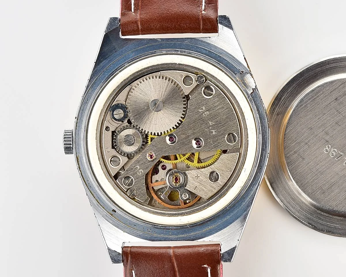 Large Soviet Raketa vintage mechanical watch with stylish minimalistic dial