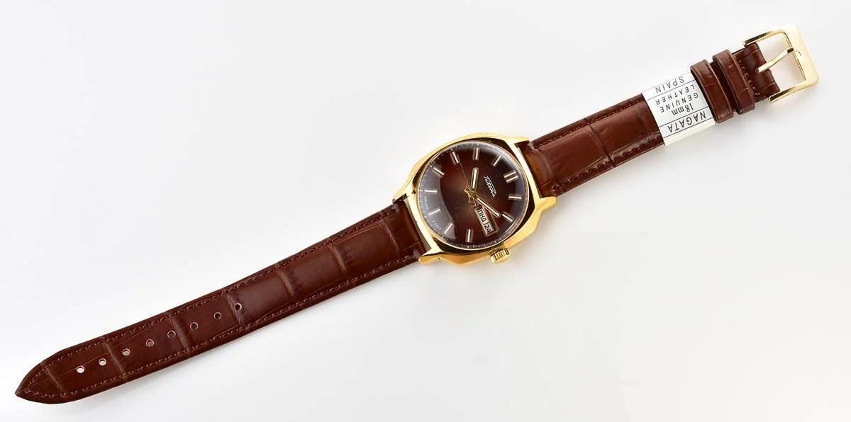 Soviet mechanical Raketa with automatic self winding movement