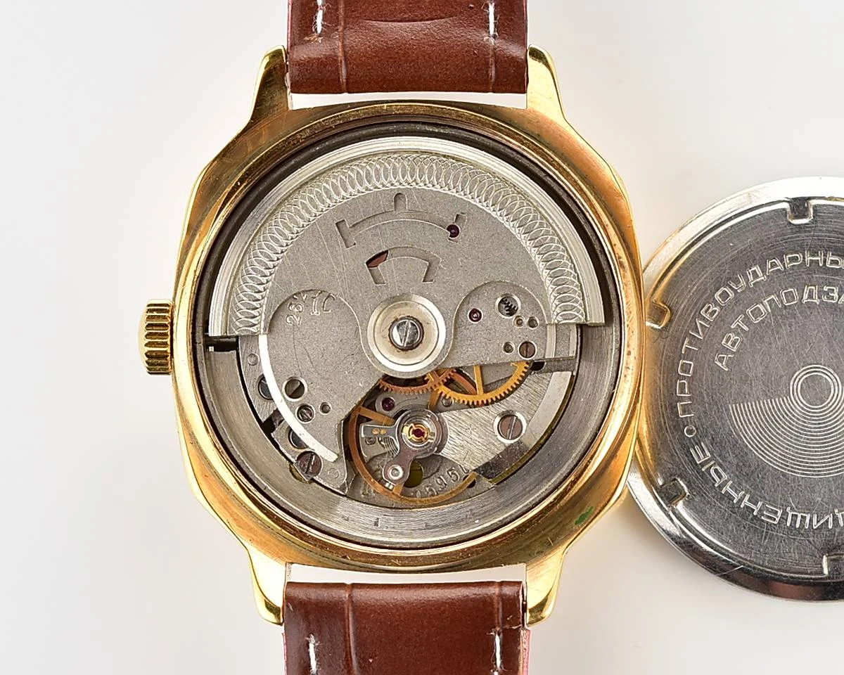 Soviet mechanical Raketa with automatic self winding movement