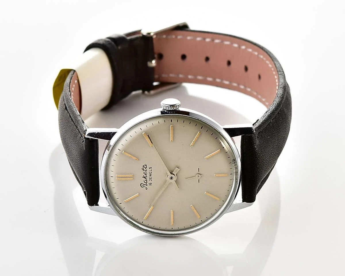 Vintage Soviet Raketa mechanical watch