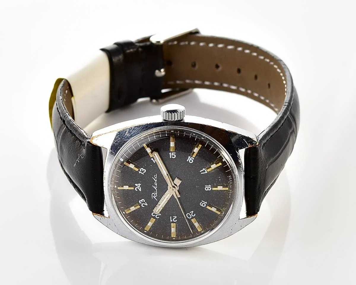 Vintage Soviet Raketa mechanical watch