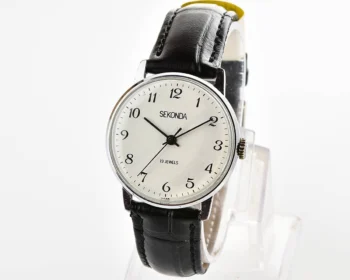 Soviet Sekonda vintage mechanical wrist watch