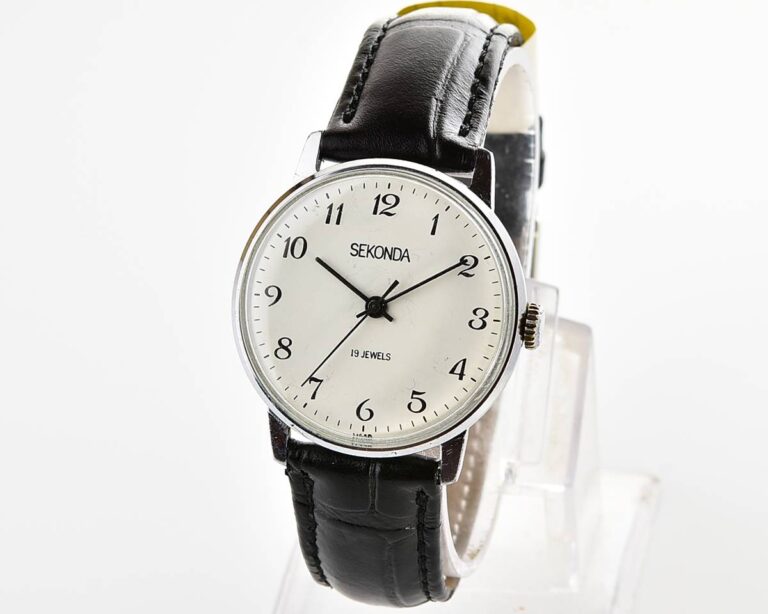 Soviet SEKONDA vintage mechanical wrist watch