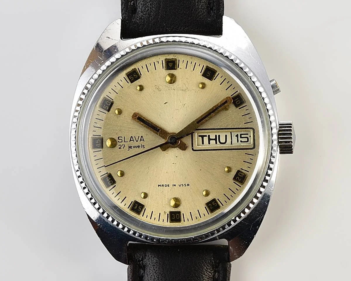 Large Slava Soviet mechanical vintage watch – automatic self winding movement