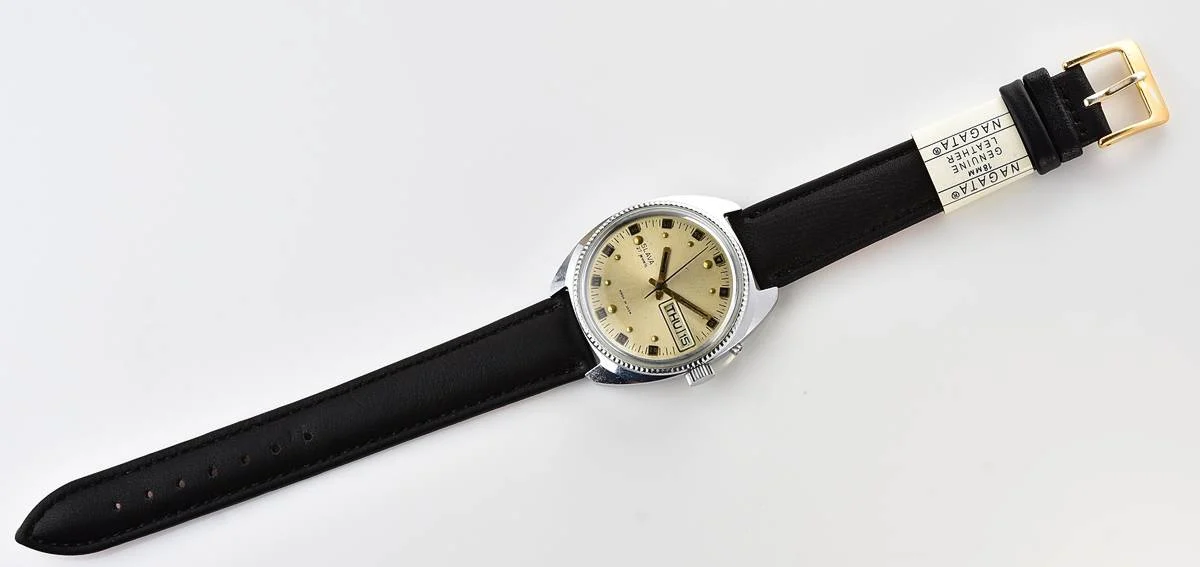 Large Slava Soviet mechanical vintage watch – automatic self winding movement