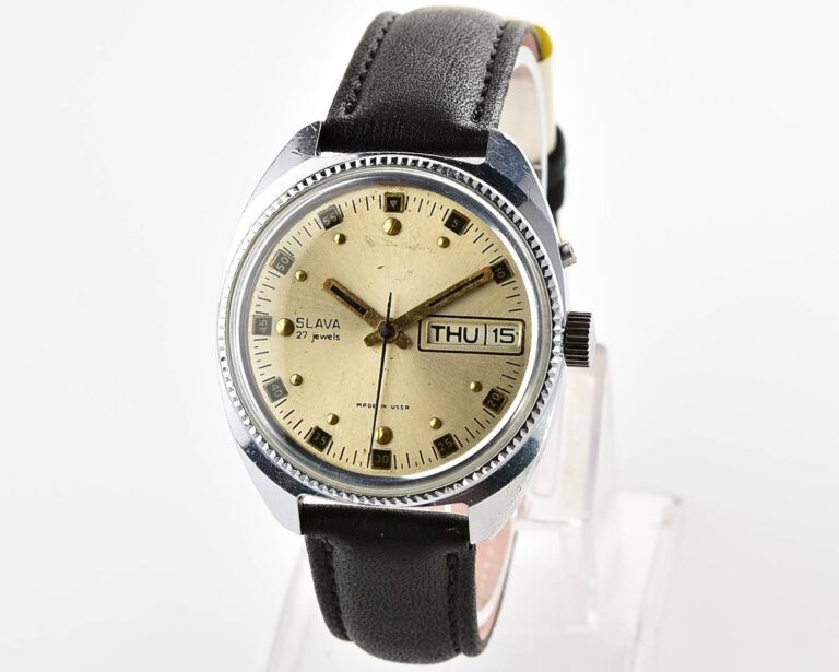 Large Slava soviet mechanical vintage watch – automatic self winding movement