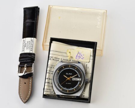 TIME CAPSULE: Vintage Slava soviet mechanical watch, NEW old stock(NOS)!