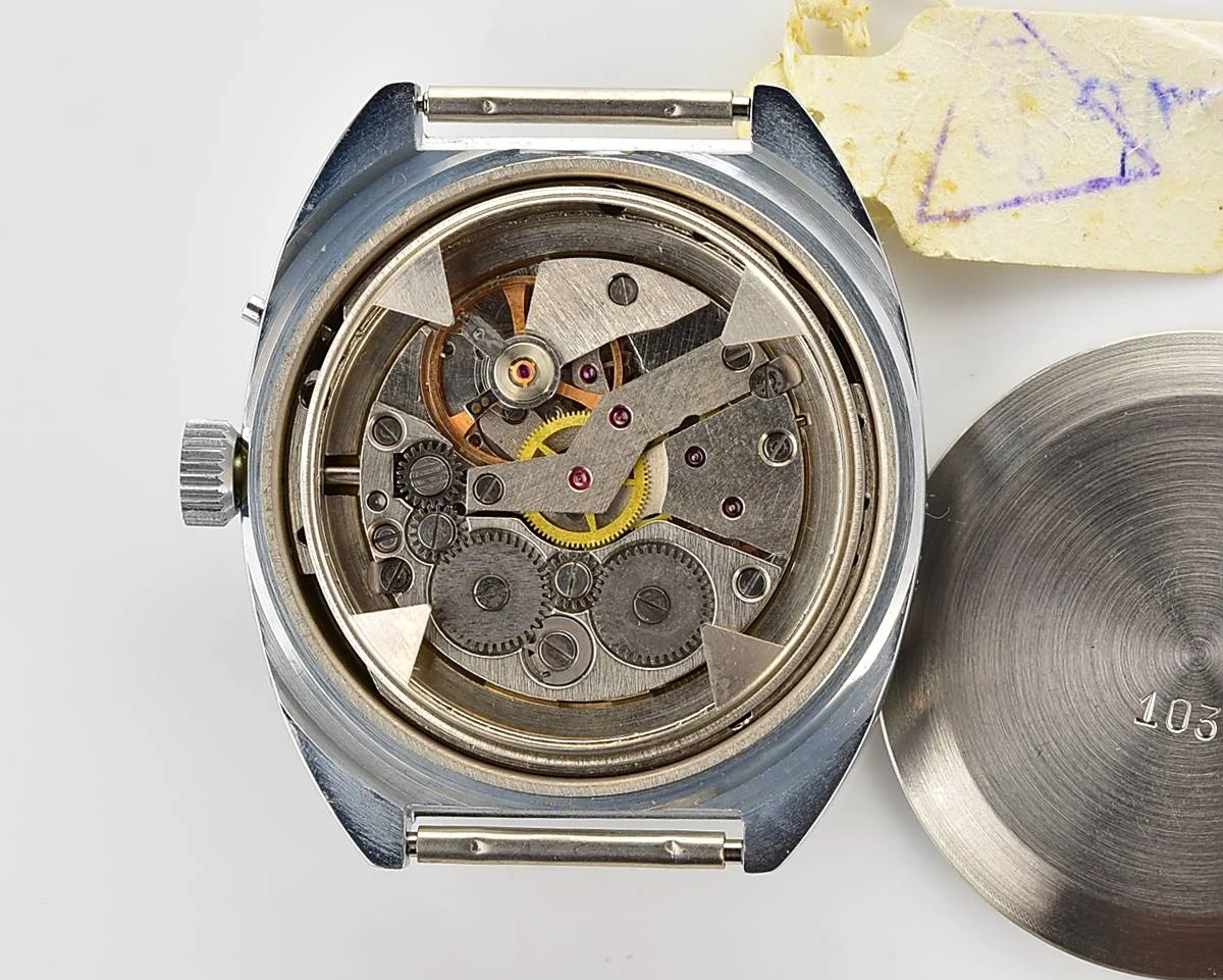 TIME CAPSULE: Vintage Slava Soviet mechanical watch, New Old Stock (NOS)!