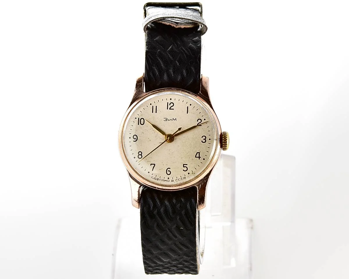 ZiM Soviet mechanical watch with central seconds hand