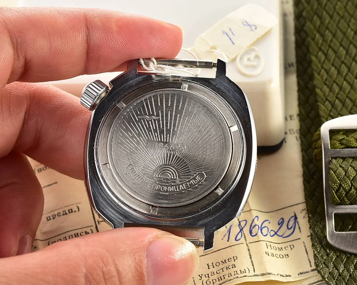 TIME CAPSULE: Vostok Komandirskie Tank mechanical watch – New Old Stock (NOS)!