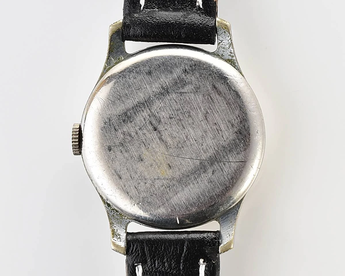 Vintage Soviet mechanical Pobeda watch, 2MChZ from 3rd quarter 1955!