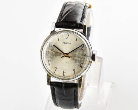 Vintage soviet mechanical POBEDA watch with central seconds hand
