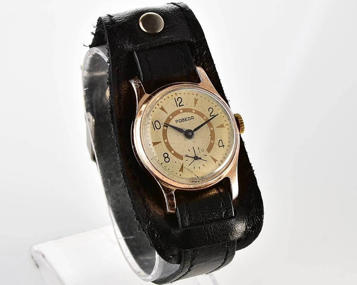 Vintage Pobeda Soviet mechanical wristwatch, 1st quarter of 1949!