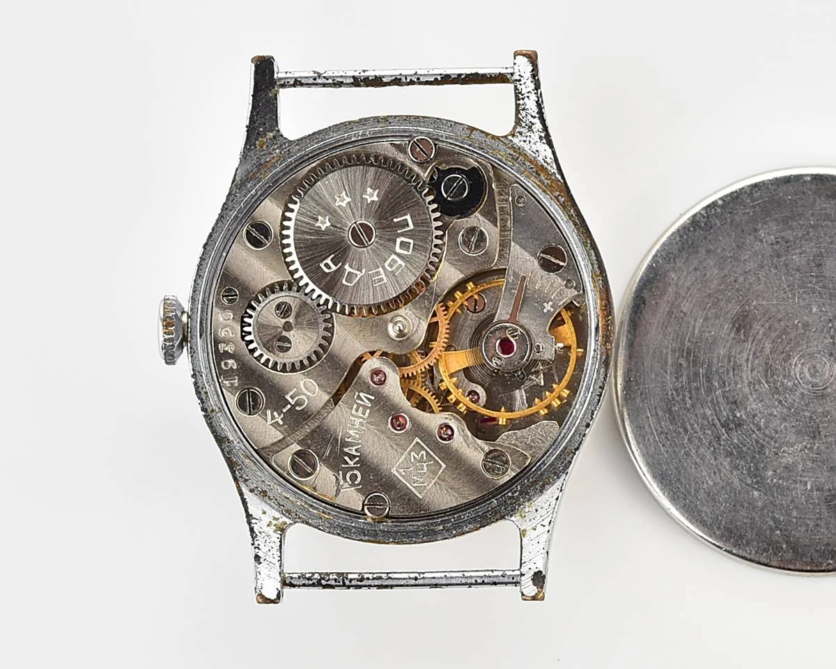 Vintage mechanical Pobeda wrist watch "red 12" - 1st quarter 1951