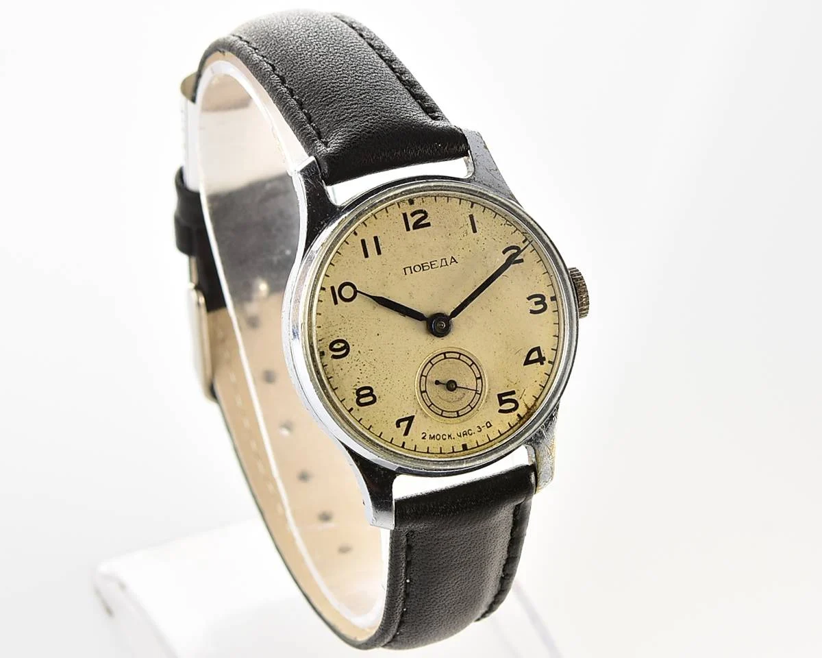 Vintage Soviet mechanical Pobeda watch, 2MChZ from the 4th quarter of 1954