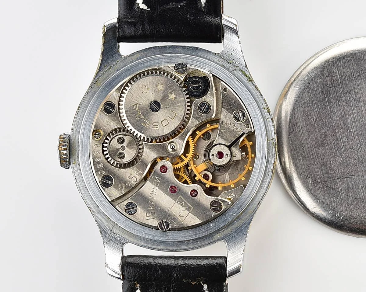 Vintage Soviet mechanical Pobeda wrist watch, 1MChZ, 2nd quarter of 1954