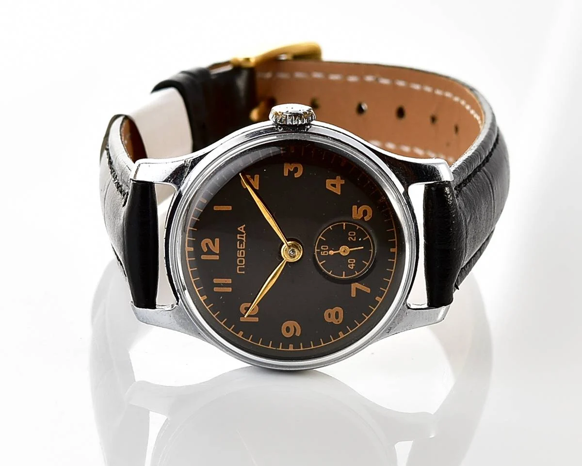 Vintage Soviet mechanical Pobeda wrist watch, 1MChZ, 2nd quarter of 1954