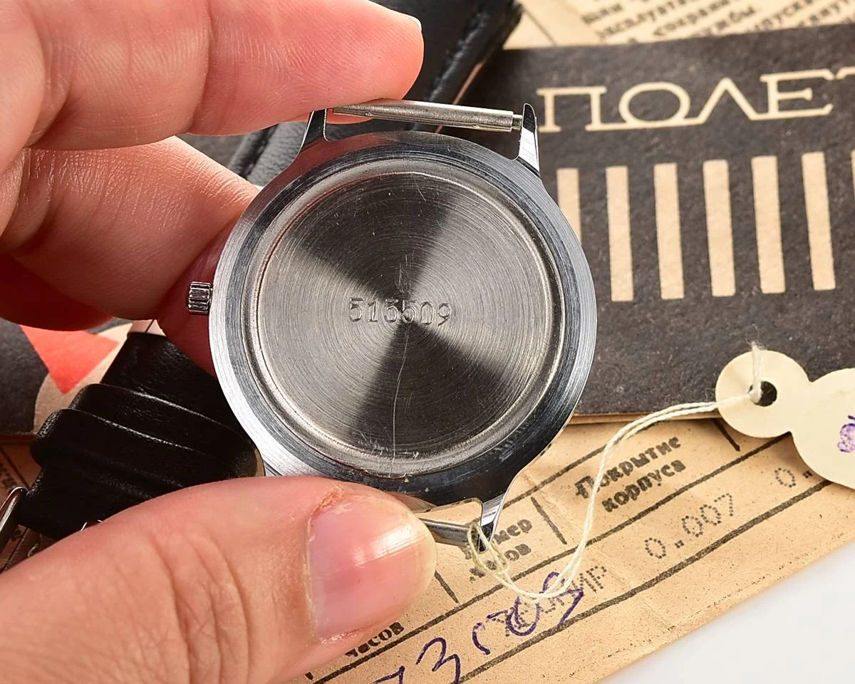 TIME CAPSULE: Soviet Poljot wrist watch with quartz movement – New Old Stock (NOS)!