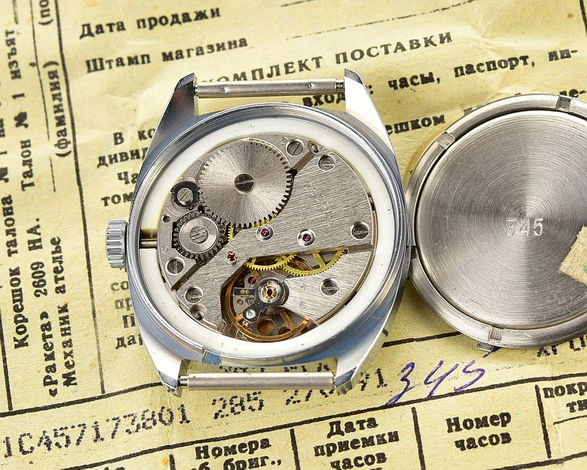 TIME CAPSULE: Vintage Soviet Raketa watch, New Old Stock (NOS)!