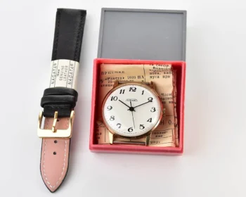 TIME CAPSULE: Vintage gold-plated Soviet Raketa watch, New Old Stock (NOS)!