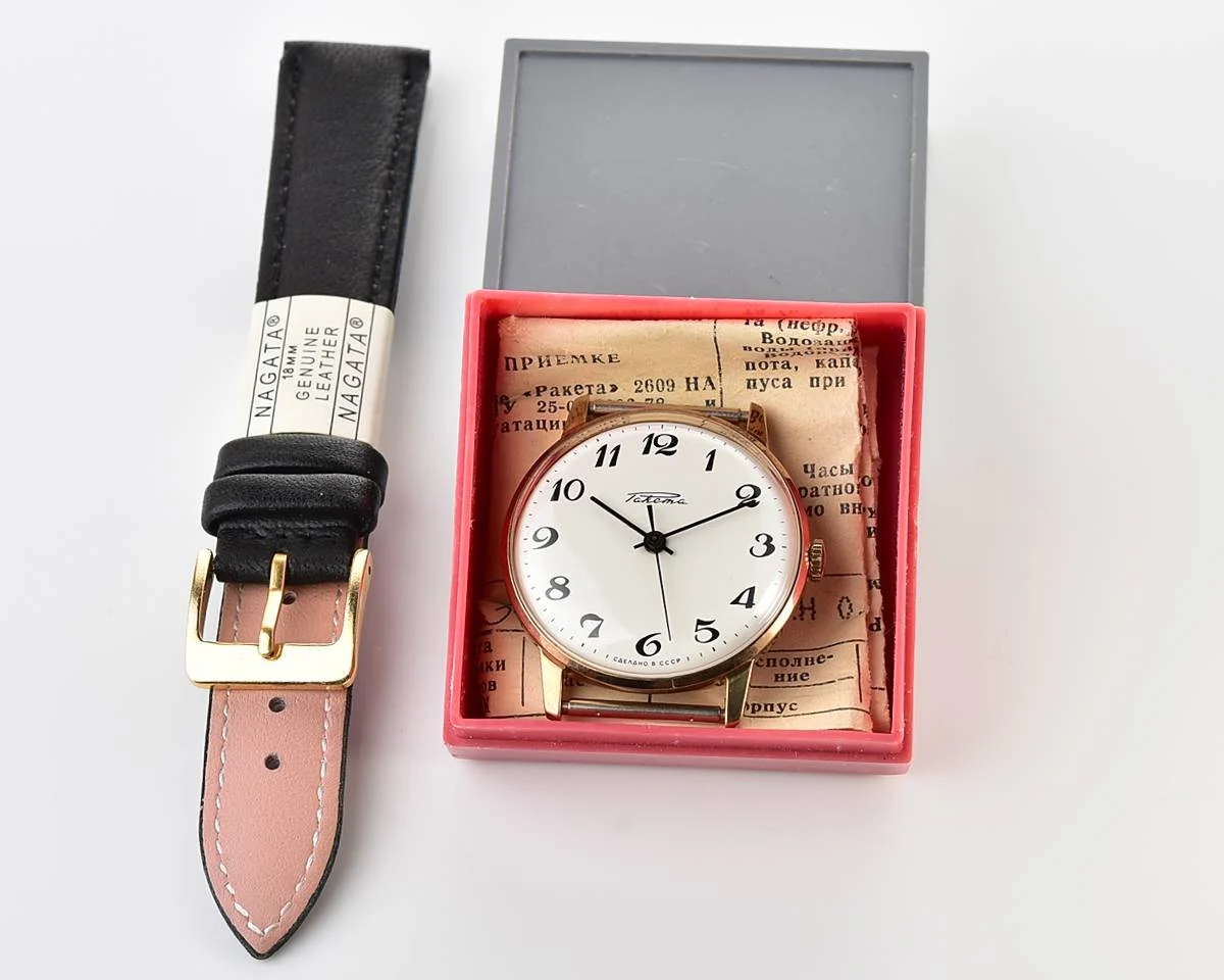 TIME CAPSULE: Vintage gold-plated Soviet Raketa watch, New Old Stock (NOS)!