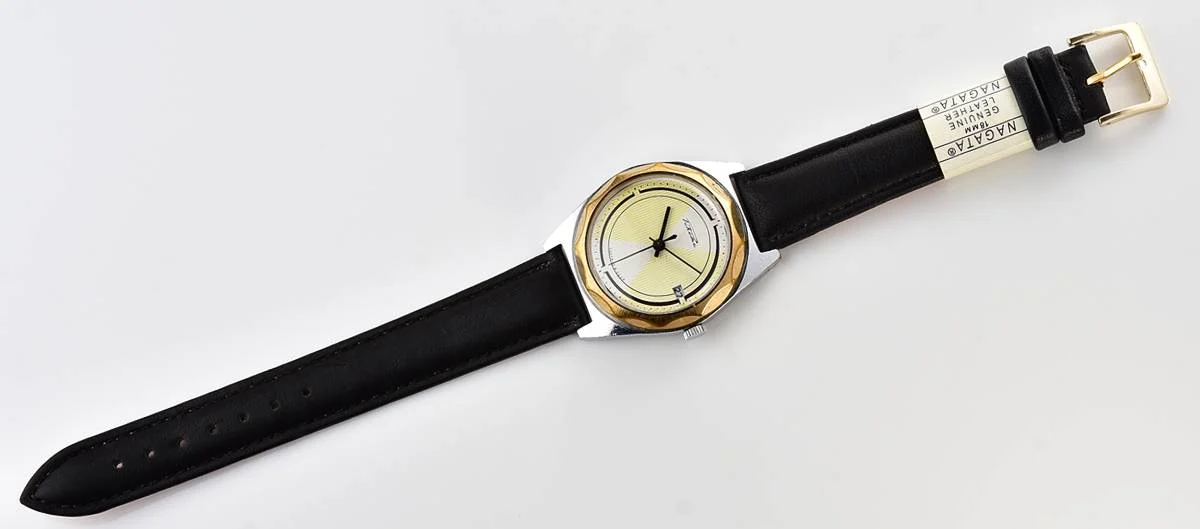 Large Soviet Raketa vintage mechanical watch with stylish minimalistic dial