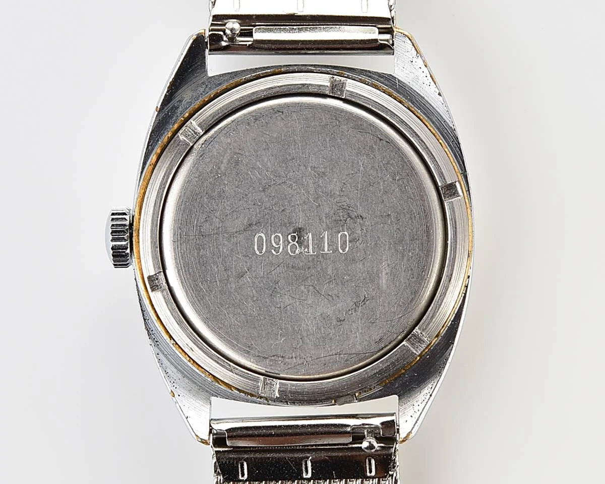 Soviet Raketa vintage mechanical watch with milanese bracelet