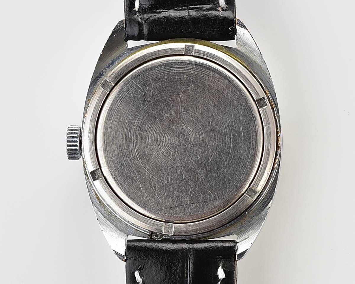 Soviet RAKETA "red 12" vintage mechanical wristwatch