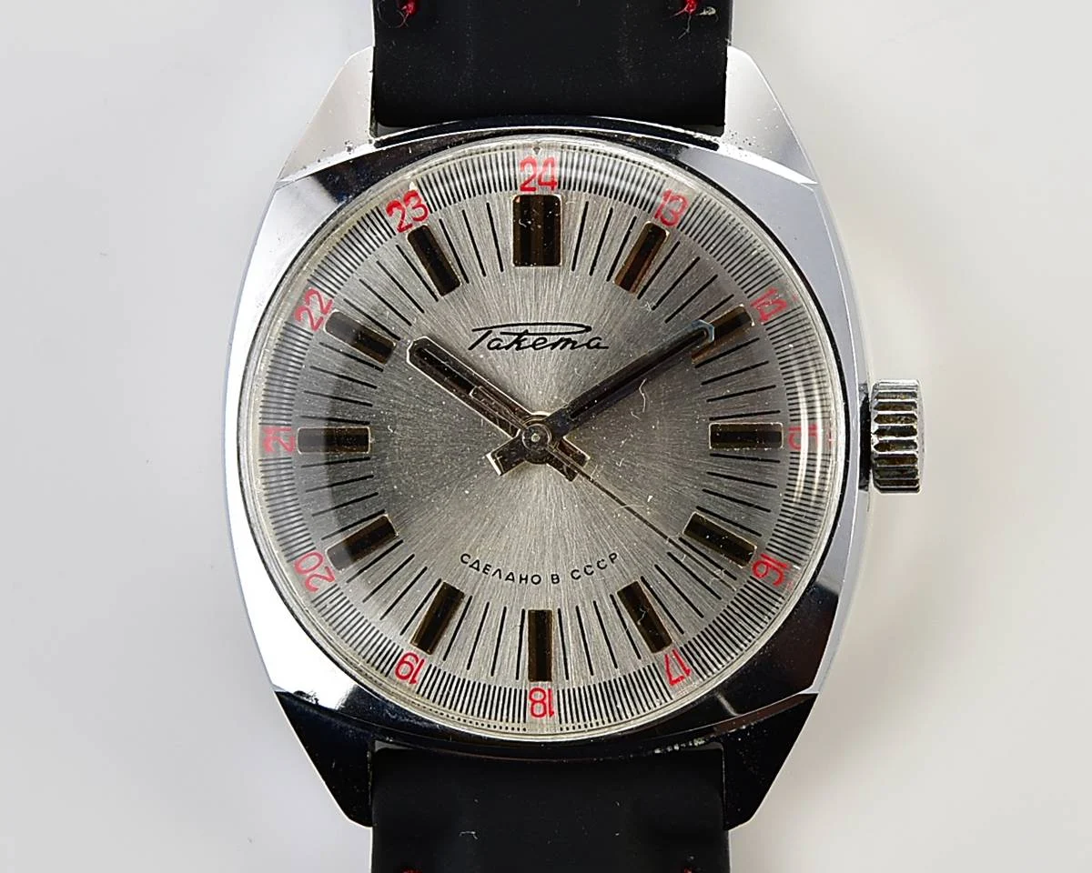Excellent Soviet Raketa vintage mechanical watch with antimagnetic movement 2610!